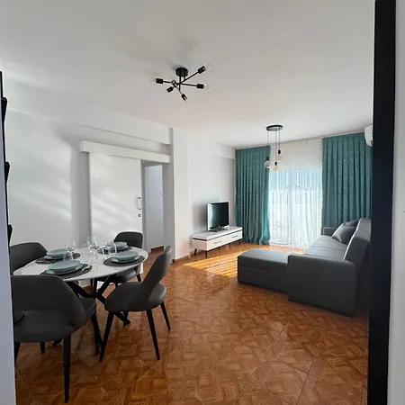 Elegant Two-Bedroom Apartment In Kato Paphos Close To Everything! Exterior photo